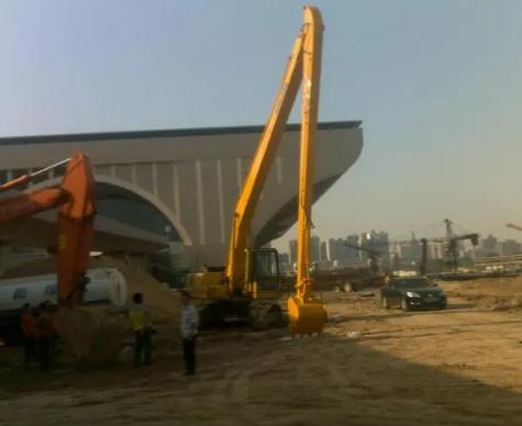 长臂挖机施工时怎样降低零件耗损