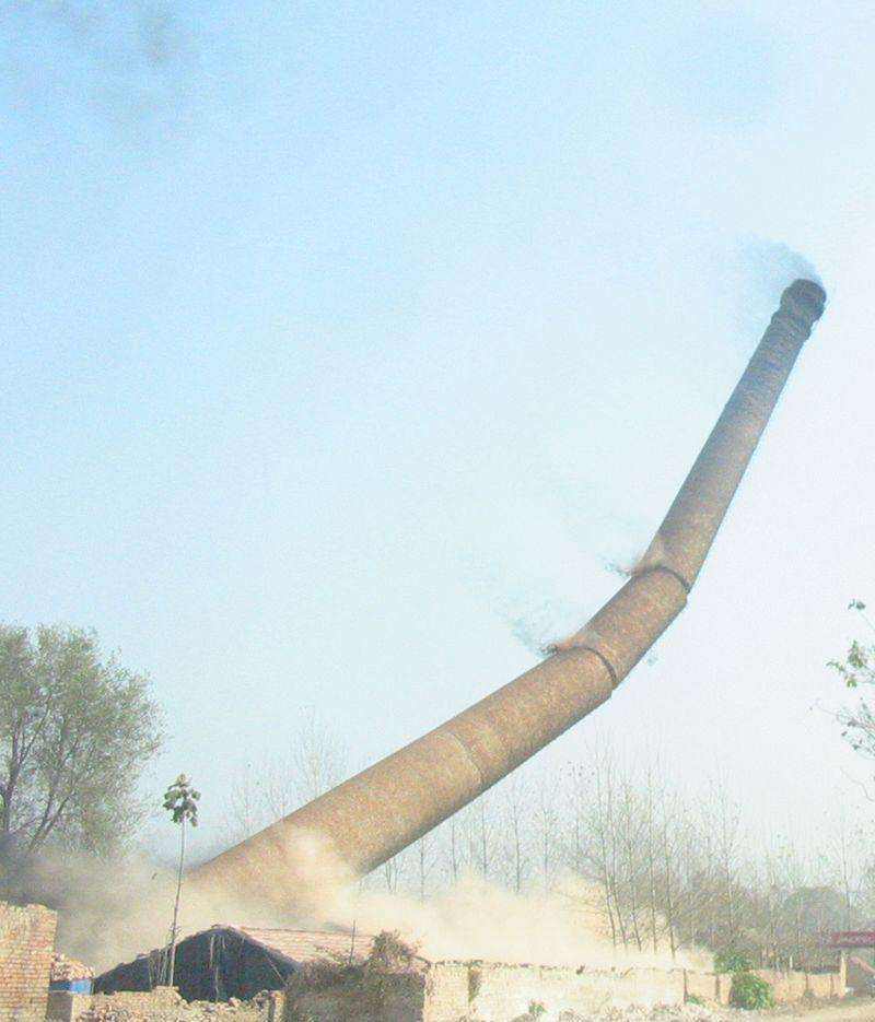 烟囱拆除公司电话